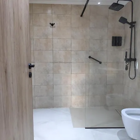 Lindos Central Apartamento *