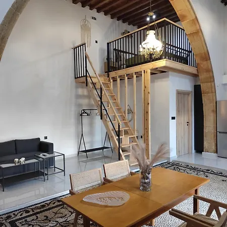 Apartamento Lindos Central