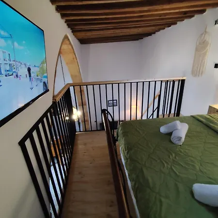 Lindos Central