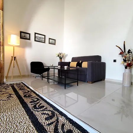 Lindos Central Apartamento