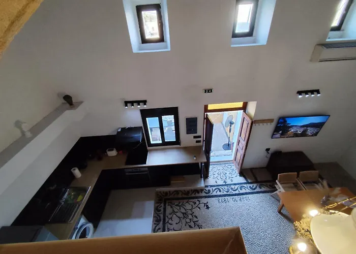 Lindos Central * Lindos (Rhodes)