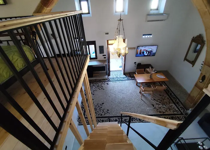 Lindos Central * Lindos (Rhodes)